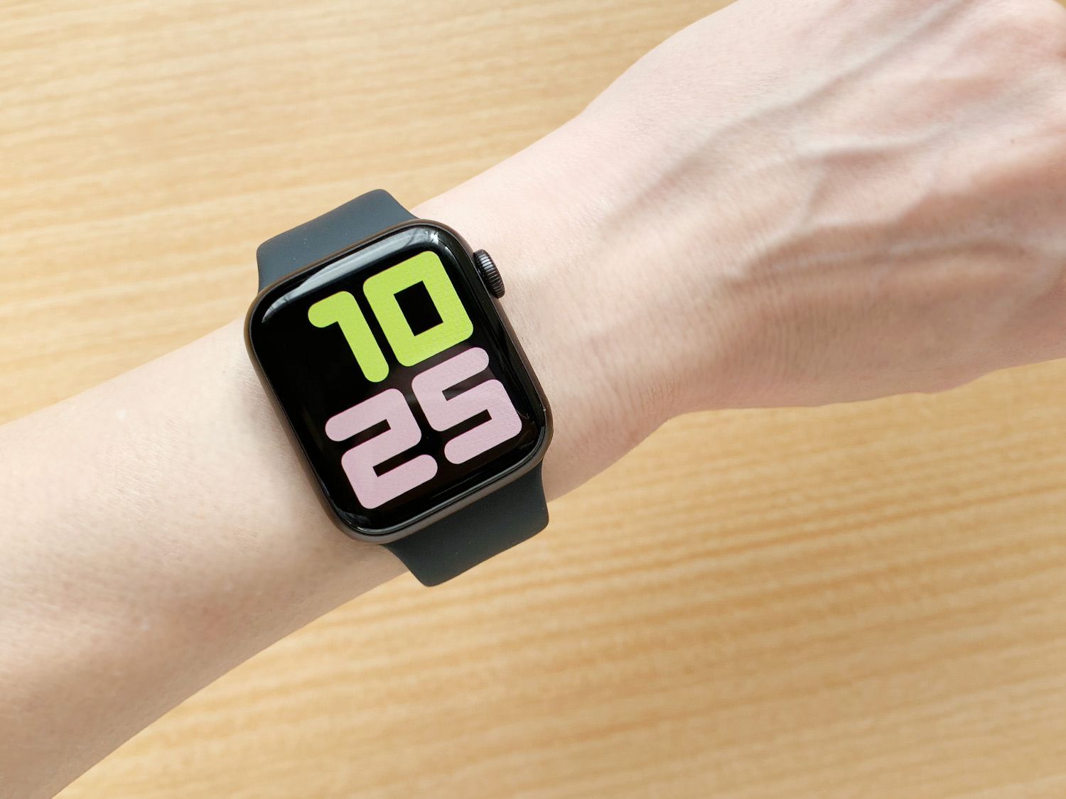 Apple Watch Series 5の常時表示Retinaディスプレイ（数字・デュオ）