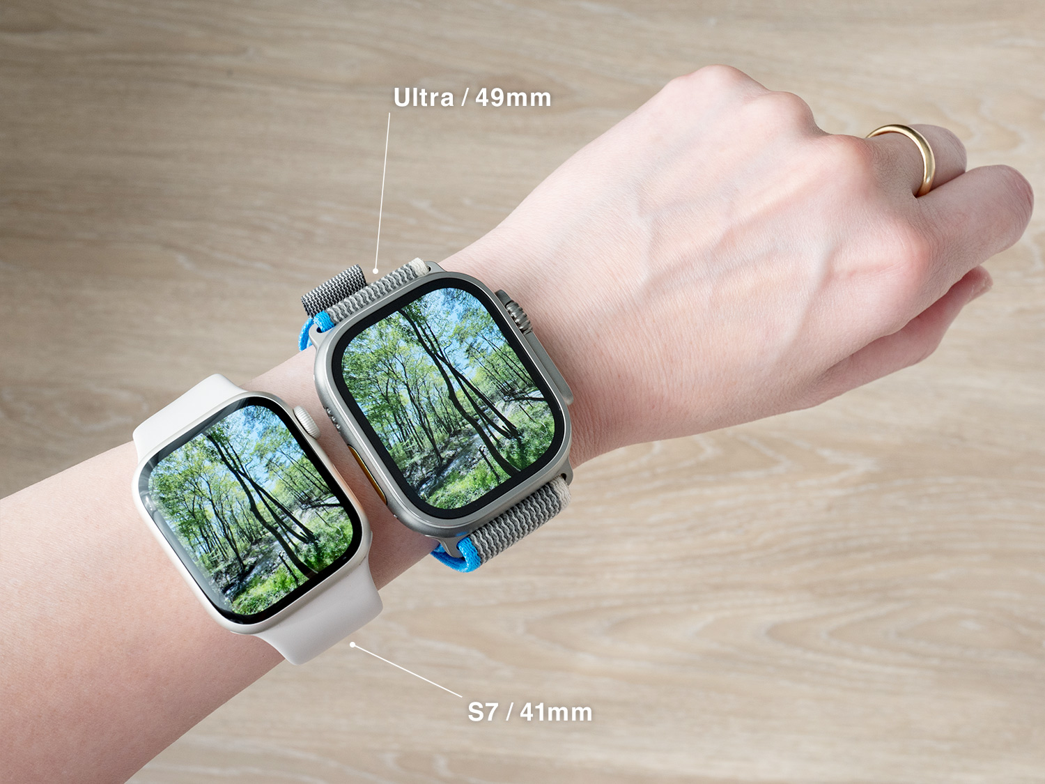 Apple Watch Ultra 49mmと41mmのサイズを比較（女性が着用・写真表示）